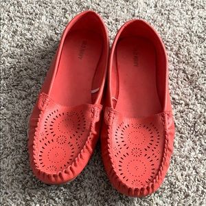 Excellent Condition Old Navy shoes SZ 9